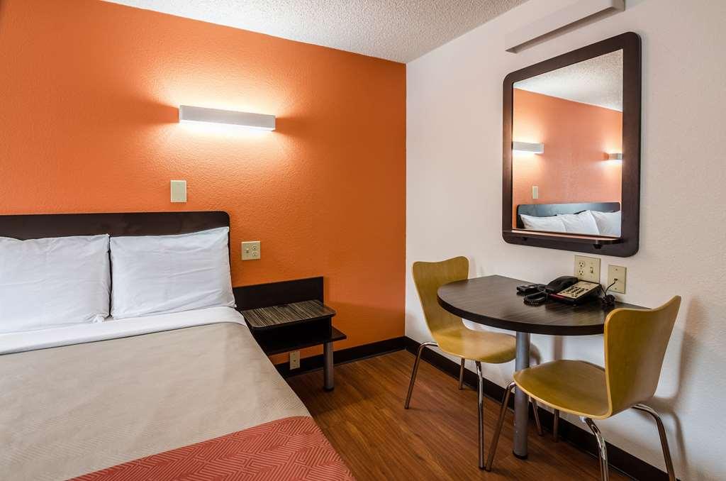 Motel 6 Troutville, Va Стая снимка
