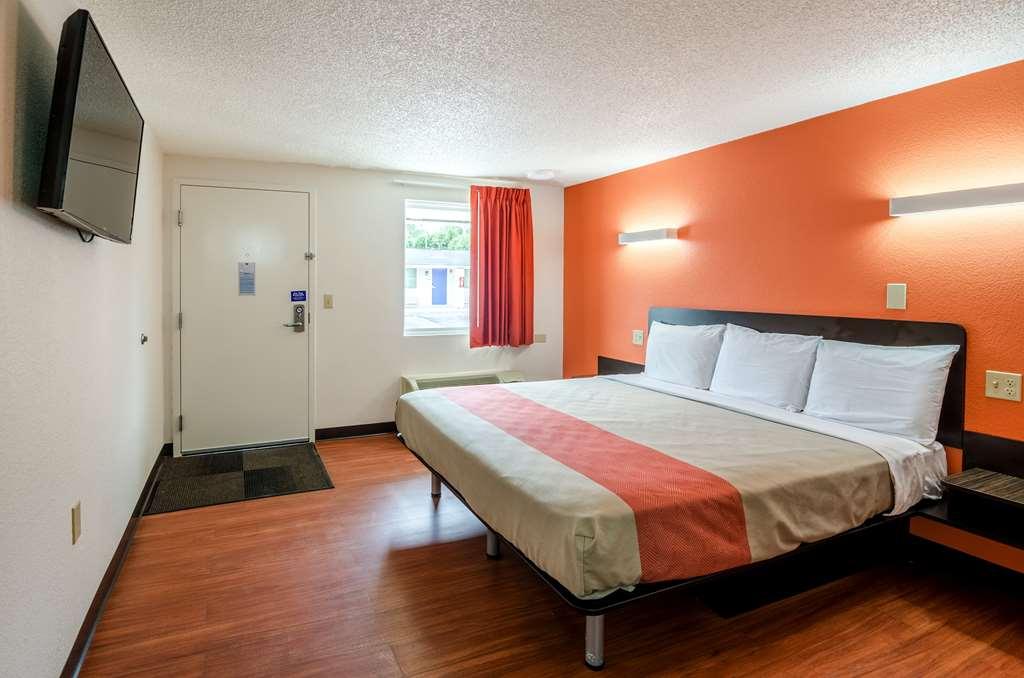 Motel 6 Troutville, Va Стая снимка